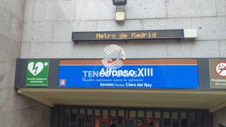Miete Autoparkplatz  Calle de lópez de hoyos. Alquiler de plaza de garaje en calle de lópez de hoyos