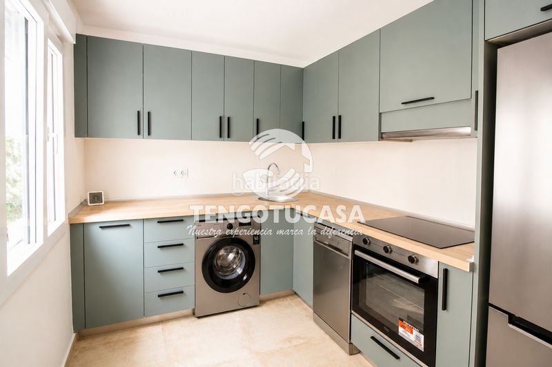 Foto aa15859e-31fc-4efd-8bed-4a63f9f87551. Flat in calle de la virgen del castañar 15 in Concepción Madrid