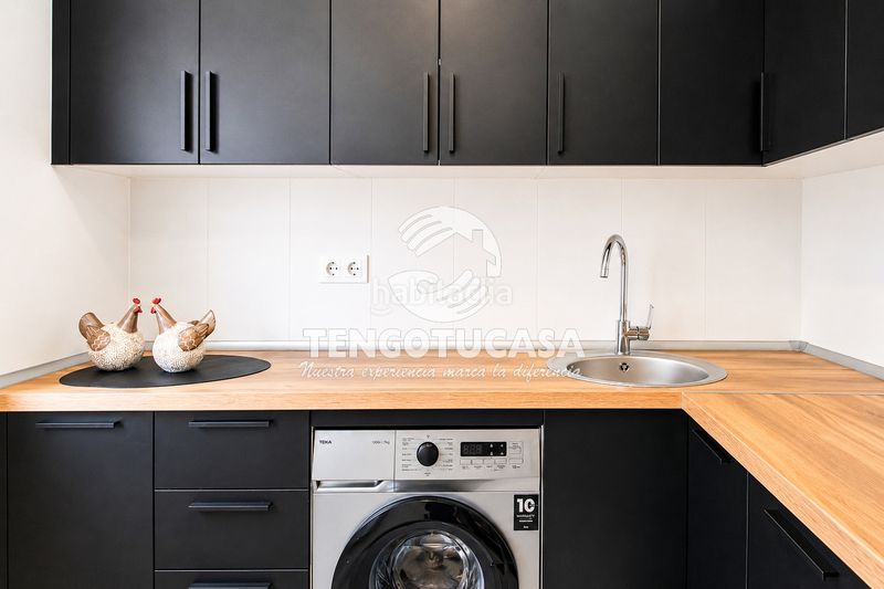 Foto 4a34504b-fdf0-4f25-a343-d1e51133e75d. Flat in calle de la virgen del castañar 15 in Concepción Madrid