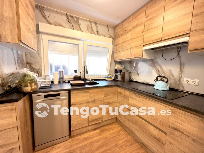 Foto 5b5f7110-a7e9-47b4-ba20-9c7f30161d5c. Flat with heating in Canillejas Madrid
