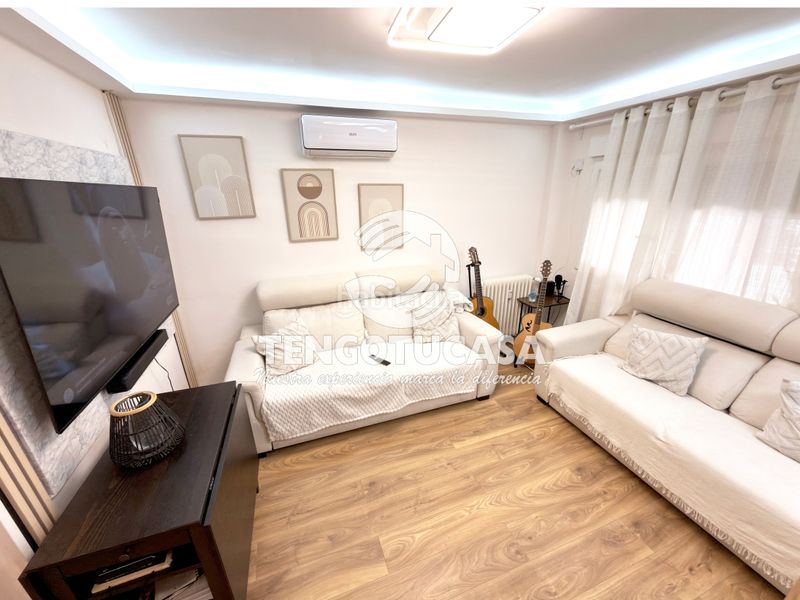 Foto 7882bc0a-3c24-475f-abb9-e574303c3e87. Flat with heating in Canillejas Madrid