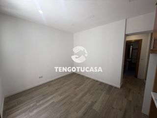 Pis  Calle de josé villena. Piso en venta en calle de josé villena
