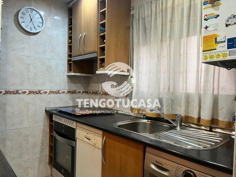 Foto 80602284-64c0-4ab3-ac46-4aad955254b7. Flat with heating in Canillejas Madrid