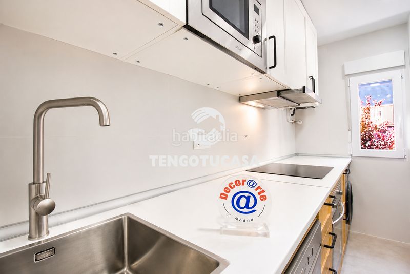 Foto bc703910-b959-4b34-ac63-07030e98e190. Pis a avenida quinta 16 a Rejas Madrid