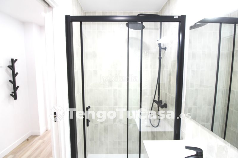 Foto 5908f8e3-2398-42c8-9a0c-28b51fb7c8e7. Flat with heating in Ventas Madrid