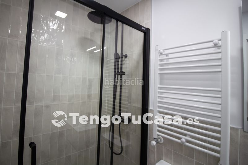 Foto bed81e4e-6080-4dac-bbb9-5dec2f4b43f8. Flat with heating in Ventas Madrid