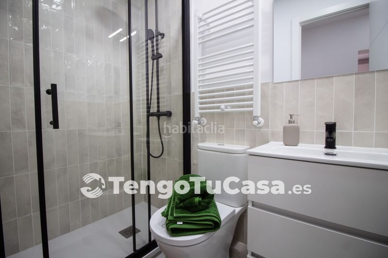 Foto ced5244c-ddc7-4976-ad20-1d64a9536e28. Flat with heating in Ventas Madrid