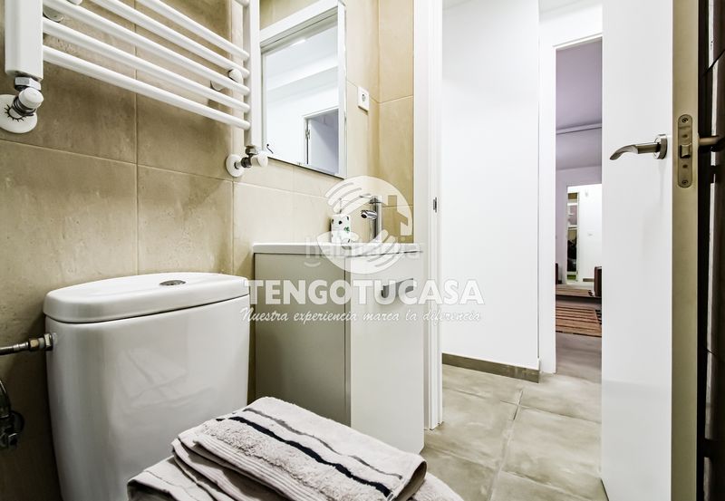 Foto e4d1cb43-8df7-4325-b0dd-11eedb01bde4. Pis amb calefacció a Simancas Madrid