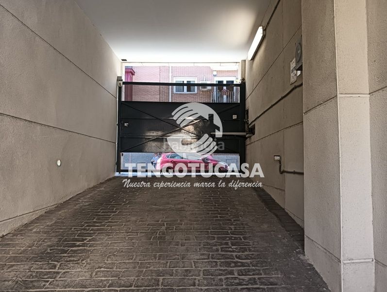 Foto ad5691d2-10d9-49e9-8193-35147a442154. Flat with heating parking pool in Canillas Madrid