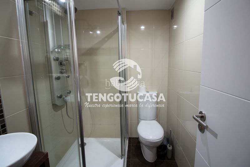 Foto f3b17259-9408-4c9c-a90b-4965d109d5b5. Flat with heating parking pool in Canillas Madrid