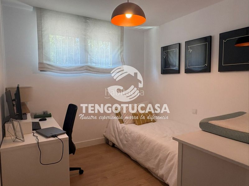 Foto 25e36a6d-5889-400f-b60e-b8e51b5d3681. Rent flat with heating parking pool in Canillejas Madrid