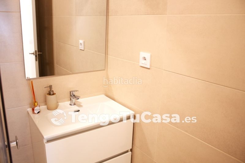 Foto de13d07f-6553-4c4e-9b4b-aa22df8043e8. Pis a calle de elfo 140 a Quintana Madrid