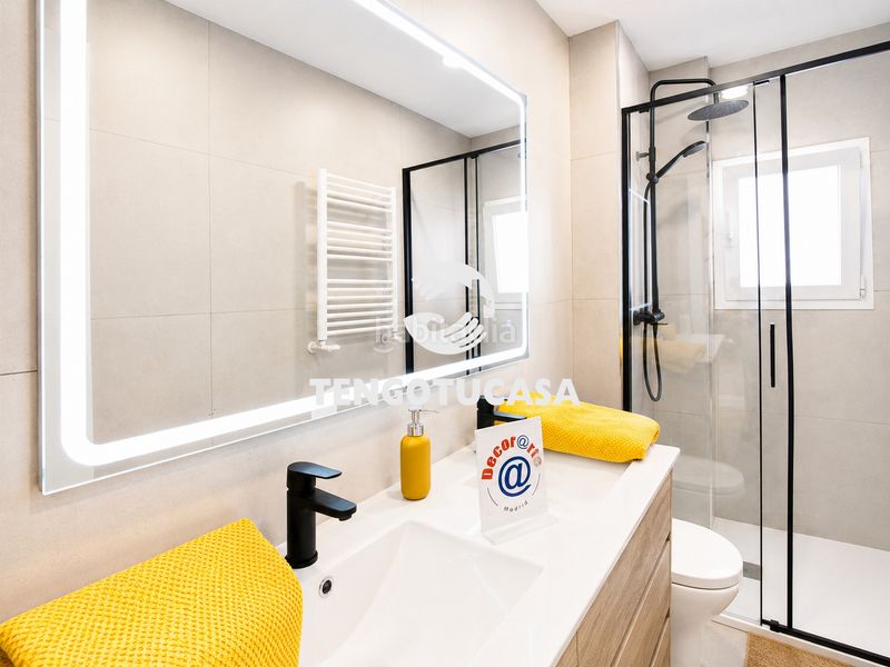 Foto d4364b2b-a763-423b-be97-1a142adf3175. Etagenwohnung in calle de carlos hernández 36 in Ventas Madrid