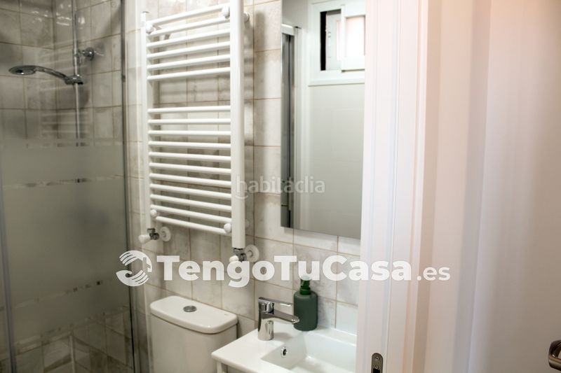 Foto 002a2689-5478-47b1-986d-a3bfe21c65e9. Pis a calle de lucas mallada 9 a Hellín Madrid