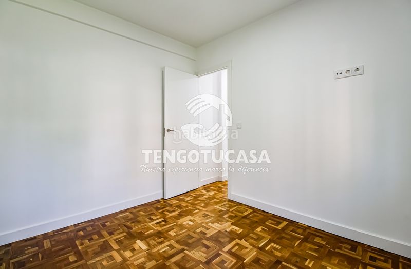 Foto cdf02dbe-5259-43bf-ad9d-1fe43296c5b8. Pis a Canillejas Madrid