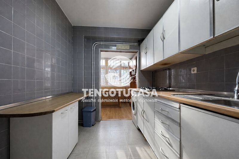 Foto 5a74c1ed-a15e-425d-9b74-cff5bfc3ad5d. Pis amb calefacció a Canillejas Madrid