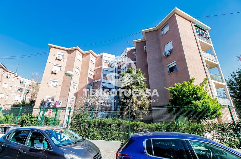 Foto f4b9f380-ae65-441a-b443-008e21d1b848. Pis amb calefacció a Canillejas Madrid