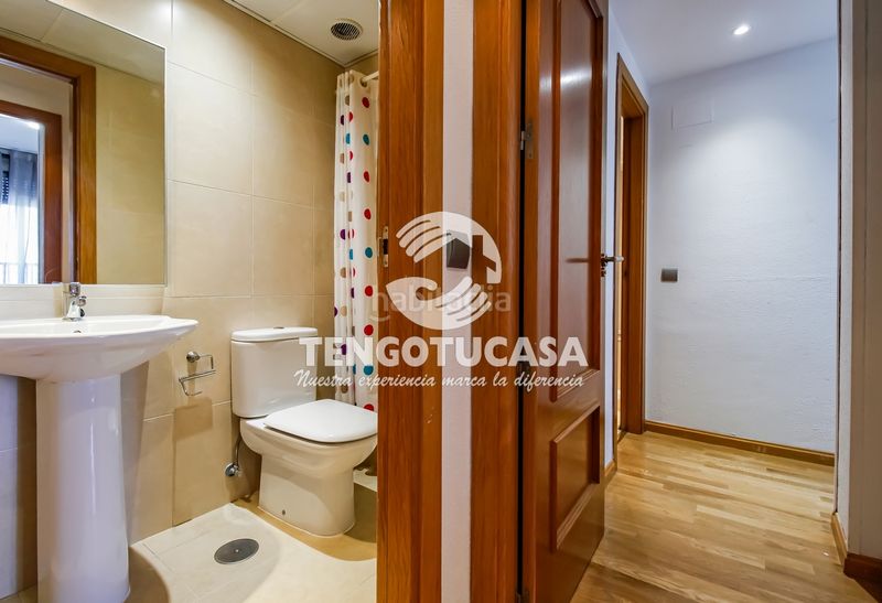 Foto 76bed7a9-4af5-4d03-9dda-99e22ccc8ff1. Pis amb calefacció aparcament piscina a Rejas Madrid