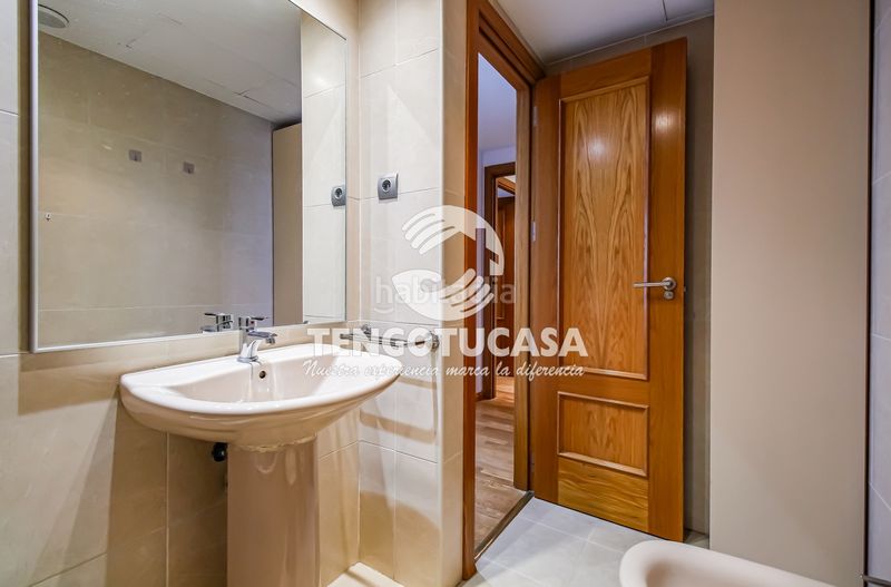 Foto b566b79e-74ba-4df6-93fb-77598c944966. Pis amb calefacció aparcament piscina a Rejas Madrid