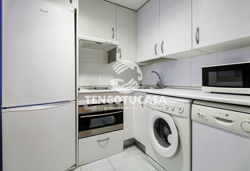 Foto fa98773d-5c67-4169-8b9a-02067e3f58cb. Pis amb calefacció aparcament piscina a Rejas Madrid