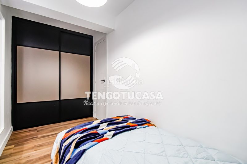 Foto 5526109c-fbc3-4db5-9bf7-1ba4fbb9a63c. Pis a calle montejurra 5 a Ventas Madrid