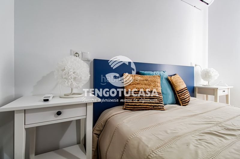 Foto 6a3ed3ec-3474-44eb-a75f-d05293a27991. Pis a calle montejurra 5 a Ventas Madrid