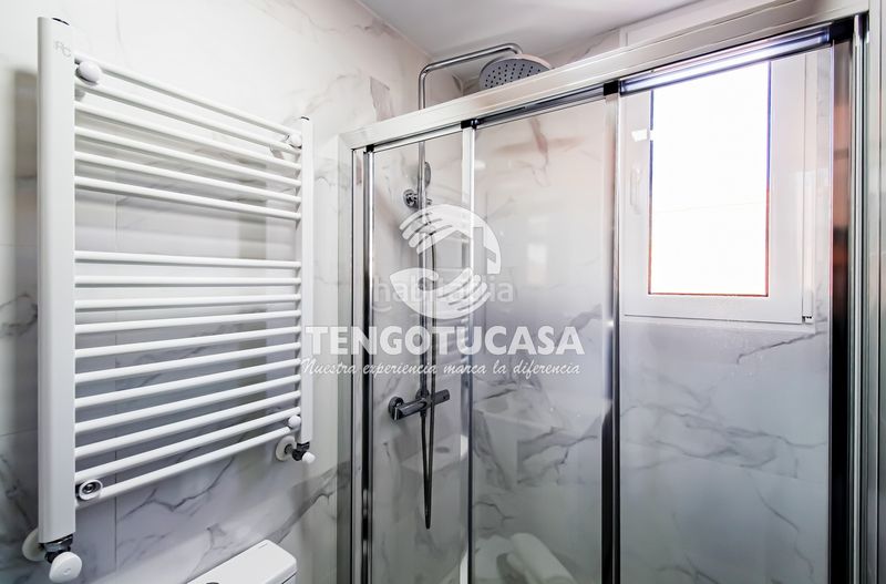 Foto 96808437-7351-4e18-bbf8-d15258208090. Pis a calle montejurra 5 a Ventas Madrid