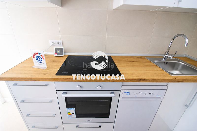 Foto e38f5875-16c6-4d2a-a691-9092494845ba. Pis a calle de santurce 9 a Pueblo Nuevo Madrid