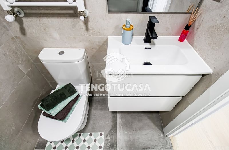 Foto 918b8a2d-9910-4b91-9378-946902cc4027. Flat in calle de sambara 111 in Quintana Madrid