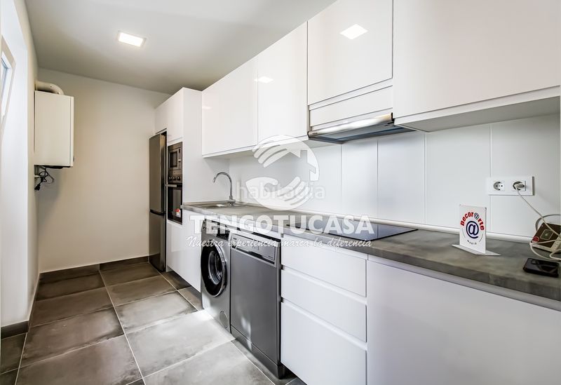 Foto 9584f88d-77f1-4c20-bd63-b555cd93a640. Flat in calle de sambara 111 in Quintana Madrid