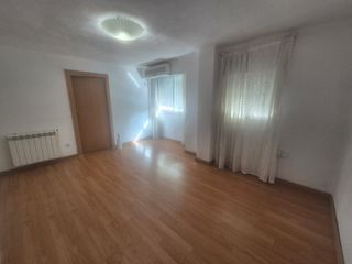 Rent Flat in Simancas. Piso en alquiler en hermanos garcia noblejas 77, simancas