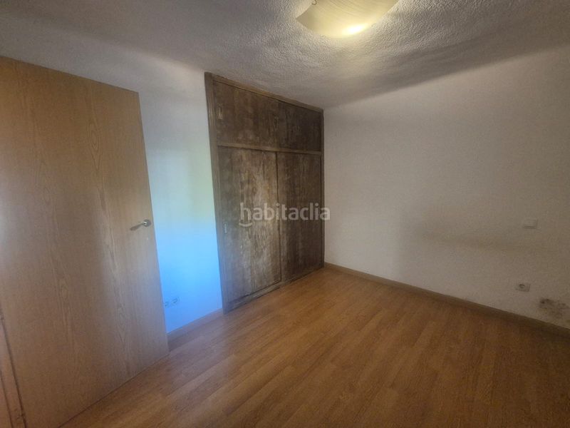Foto d78d0b83-bc7f-42a3-8857-c8046e42eadc. Rent flat with heating in Simancas Madrid