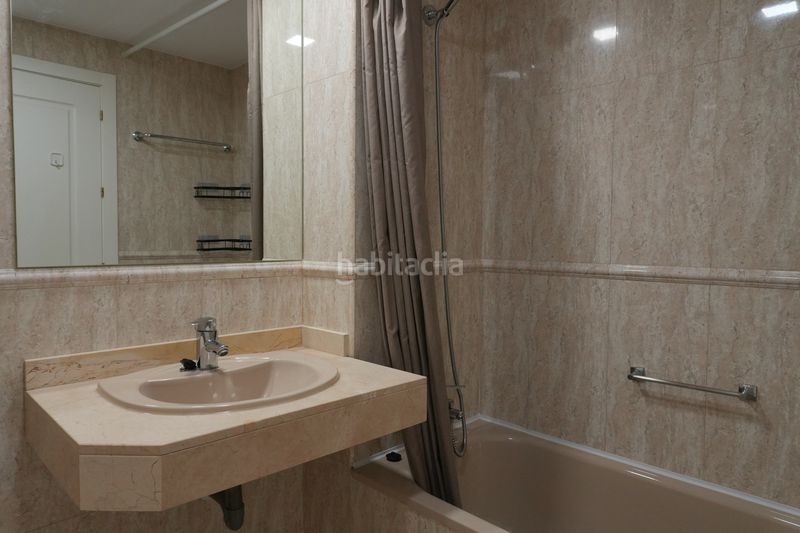 Foto b3533b50-4637-4efd-983f-b511e447ba75. Lloguer pis amb piscina a Rejas Madrid