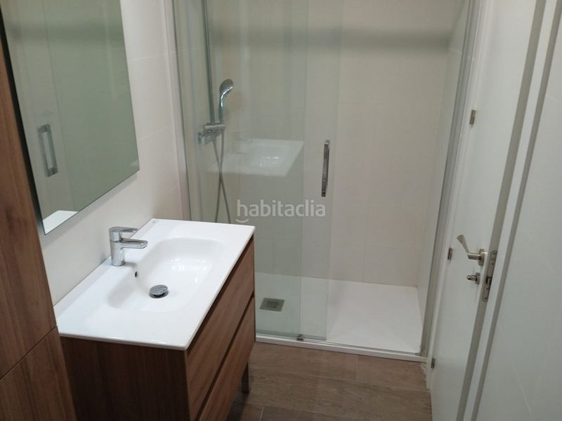 Foto 49b8f5e1-beff-4d46-8031-86391da6e28d. Planta baixa amb calefacció a Ventas Madrid