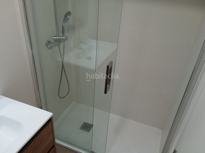 Foto cf8e0127-a2b5-43db-8ec2-e5a5dd2eaeb6. Planta baixa amb calefacció a Ventas Madrid
