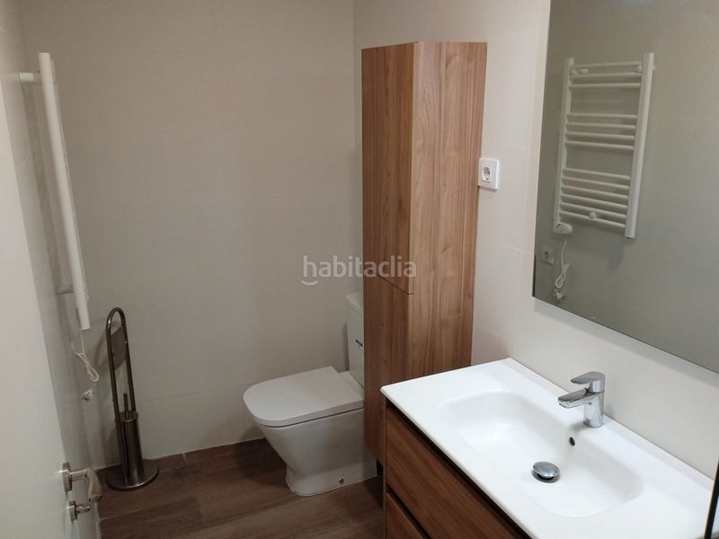 Foto e84adfe2-c292-4308-8219-228b30c74d22. Planta baixa amb calefacció a Ventas Madrid