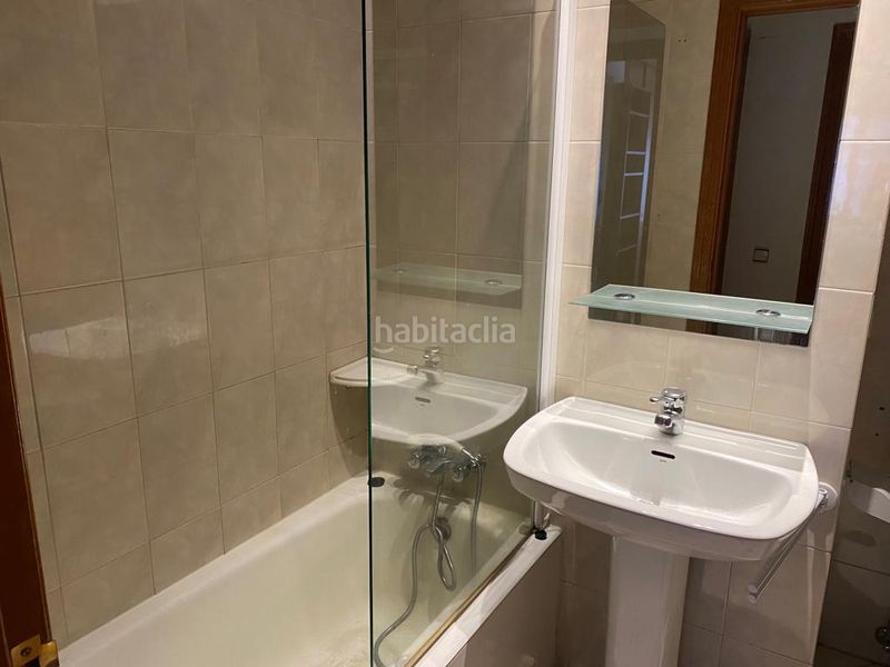 Foto fd89dd7c-84df-45ee-8641-764cb41a7d7e. Lloguer pis amb calefacció a Canillejas Madrid