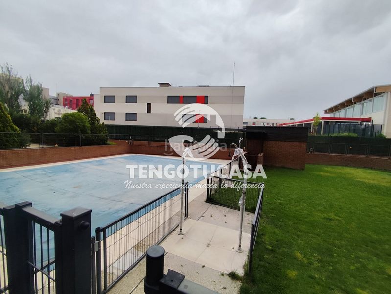 Foto ee58b5d4-9b8e-48b3-be79-1775b6722b93. Lloguer pis amb calefacció aparcament piscina a Rejas Madrid