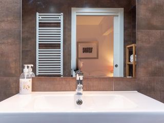 Rent Flat in Calle becerro de bengoa 12
