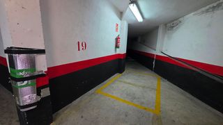 Motorradparkplatz  Calle de luis ruiz 46. Plaza de garaje para moto