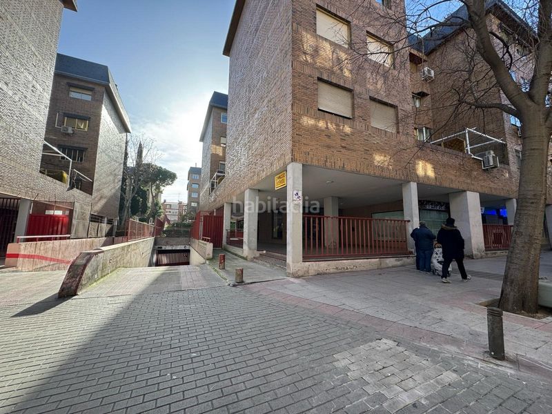 Foto f34cd272-8610-4cba-944e-45b0806899a6. Aparcament cotxe a Canillejas Madrid