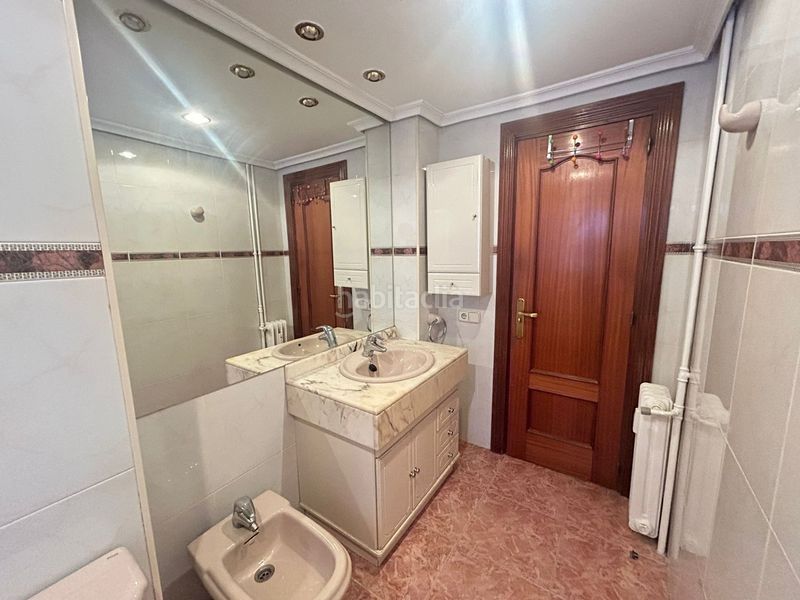 Foto e30c3d0e-dc0d-47d8-b80c-ebfdadef4c25. Rent flat with heating parking in Ventas Madrid