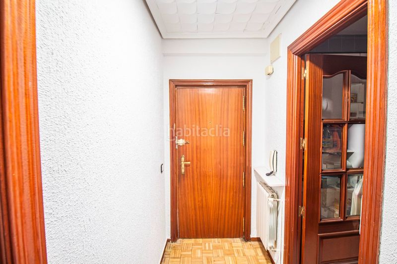 Foto d3f8f90a-2283-43f1-891f-91da96e14780. Pis a Canillejas Madrid