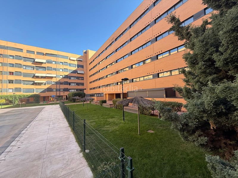 Foto 372edb42-e6f9-49be-bad2-8d2d0b7387ce. Pis amb piscina a Rejas Madrid
