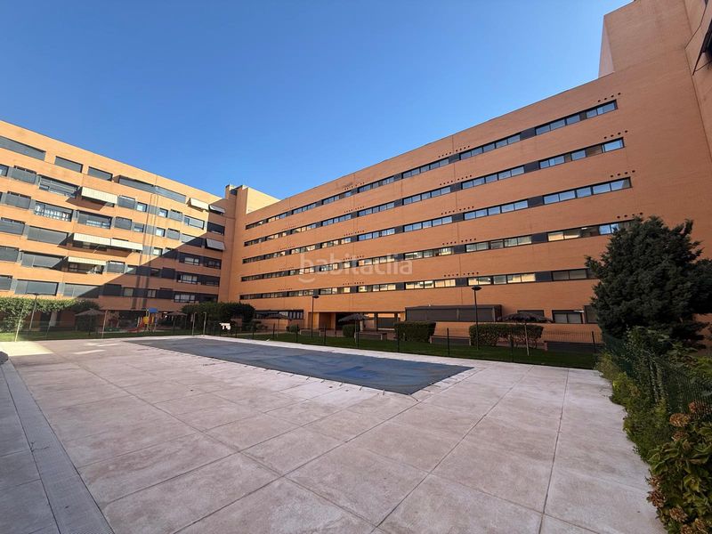 Foto 7cdf29bc-6671-4bd8-a9ad-9f7e000da7af. Pis amb piscina a Rejas Madrid