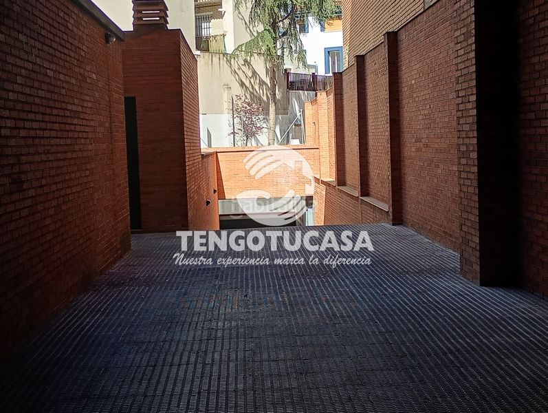 Foto 0a980806-d544-44ee-b1e7-a1b60357232a. Aparcament cotxe a Guindalera Madrid