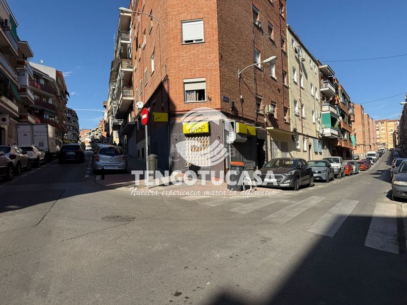 Foto 346e8700-0d80-45d7-98b9-3e6dd108674d. Aparcament cotxe a Pueblo Nuevo Madrid