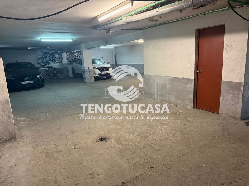 Foto cc1bdccc-c9f6-4cfc-a88f-1b04df6c5e8f. Aparcament cotxe a Pueblo Nuevo Madrid