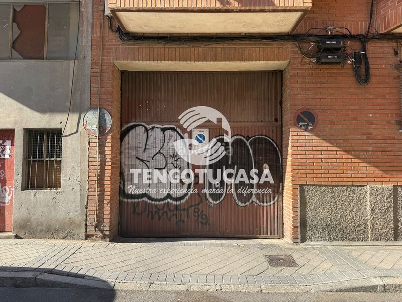 Foto f4840864-3f1d-4d40-af1b-0638c58aa45c. Aparcament cotxe a Pueblo Nuevo Madrid