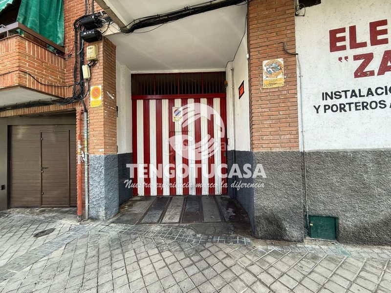 Foto f2f054cd-7980-4dab-921b-1c43d451868f. Aparcament cotxe a Ventas Madrid